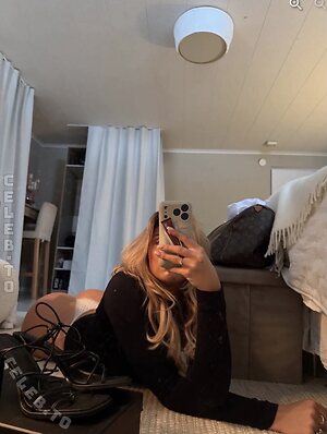 Hannah Bystrom Nude Leaked Photo #20