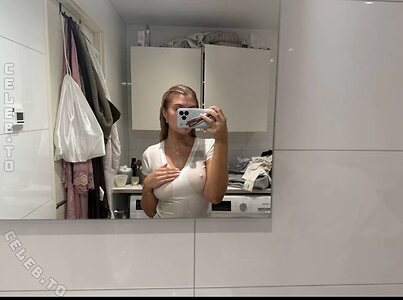 Hannah Bystrom Nude Leaked Photo #34