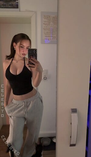 hannahluisienne Nude Leaked Photo #76