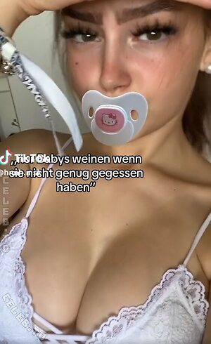 hannahluisienne Nude Leaked Photo #98