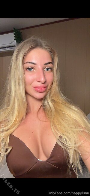happyluna Nude Leaked Photo #39