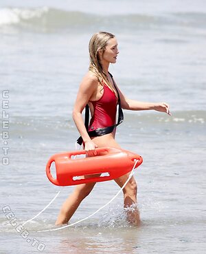 Hassie Harrison Nude Leaked Photo #66