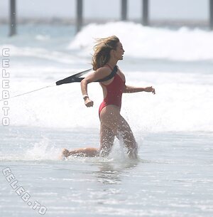 Hassie Harrison Nude Leaked Photo #168