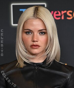 Hayes Warner photo
