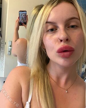 Hellybunny Nude Leaked Photo #43