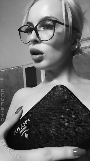 Hellybunny Nude Leaked Photo #48