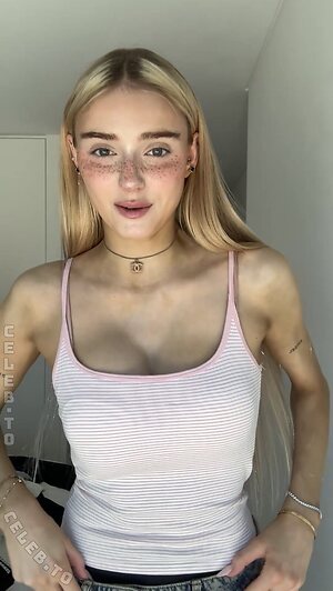 HoneyPuu Nude Leaked Photo #191