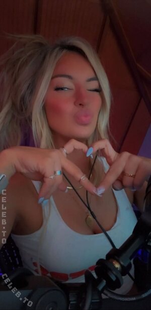 HONEYxxo photo