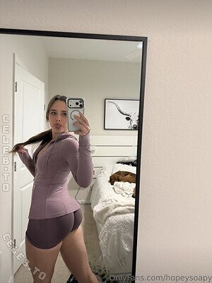 Hope Ann Nude Leaked Photo #10