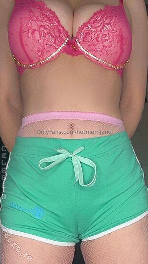 HotMomJane photo