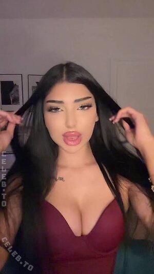 Houda Sanchez Nude Photos