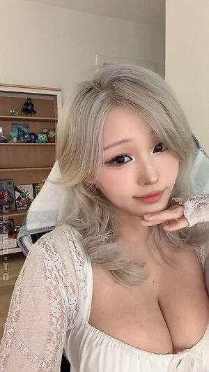 Hyoon Nude Leaked Photo #25