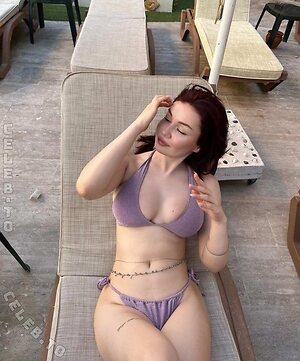 Ilayda Üstün Nude Leaked Photo #9
