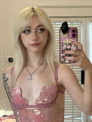 iluvmeww Nude Leaked Photo #94