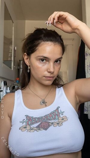 Inde Navarrette Nude Leaked Photo #9