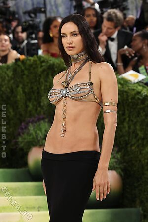 Irina Shayk Nude Leaked Photo #605