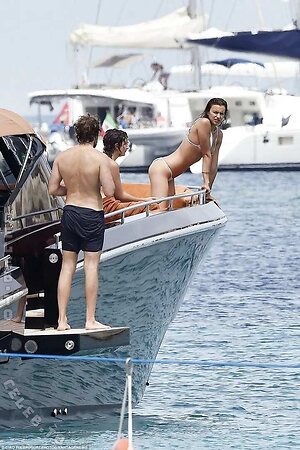 Irina Shayk photo