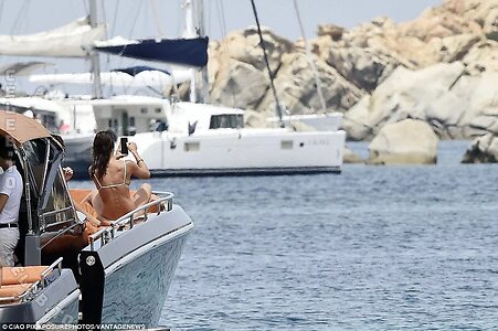Irina Shayk photo