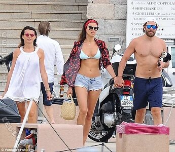 Irina Shayk photo