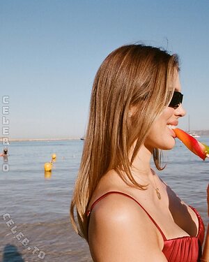 Iris Mittenaere Nude Leaked Photo #38