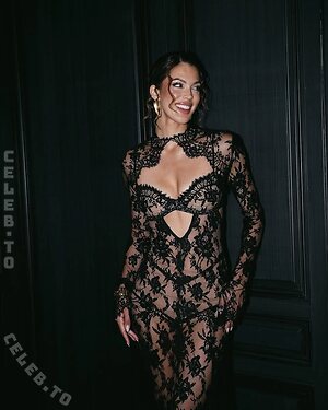 Iris Mittenaere photo
