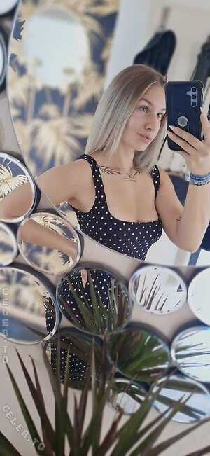 is.bella125 photo