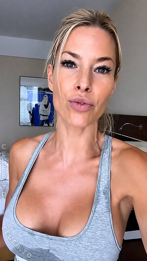 Isi Glück Nude Leaked Photo #55