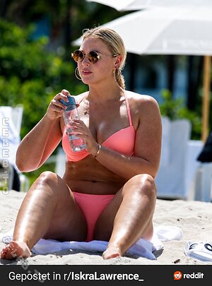 Iskra Lawrence Nude Leaked Photo #15