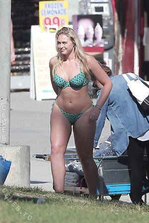 Iskra Lawrence Nude Leaked Photo #53
