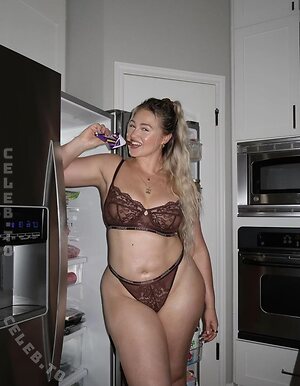 Iskra Lawrence Nude Leaked Photo #107