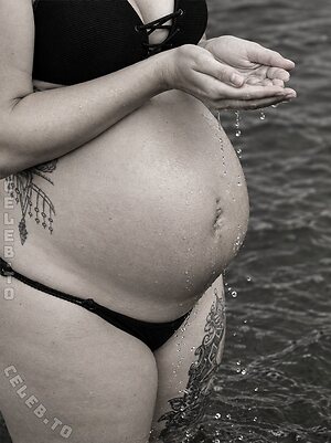Is.mir.relativ Nude Leaked Photo #5