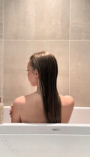 Izaandelle Nude Leaked Photo #67