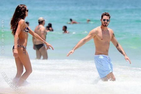 Izabel Goulart Nude Leaked Photo #301