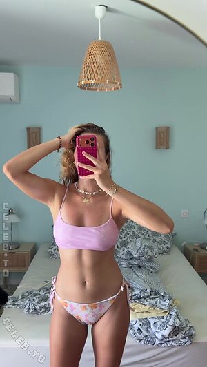 Jackie Alice Weiss Nude Leaked Photo #13
