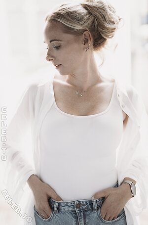 Jacqueline Sparrow Nude Leaked Photo #15