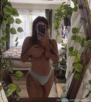 jameelahh Nude Leaked Photo #48