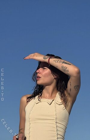 Janaxnell photo