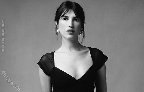 Jeanne Damas Nude Photos