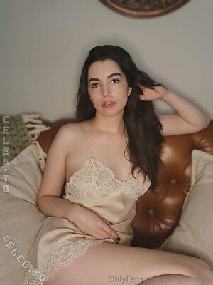 Jellyroots Nude Leaked Photo #9
