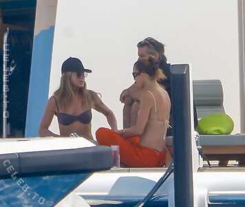 Jennifer Aniston Nude Leaked Photo #20