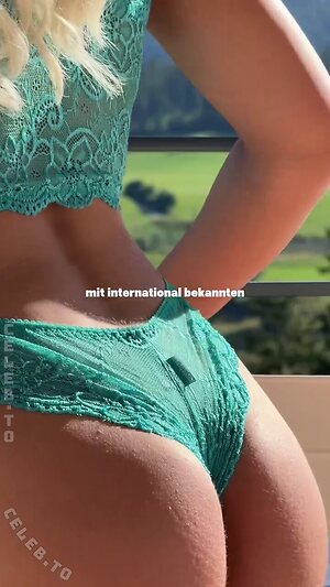 Jennifer Jendrzeyewski Nude Leaked Photo #15