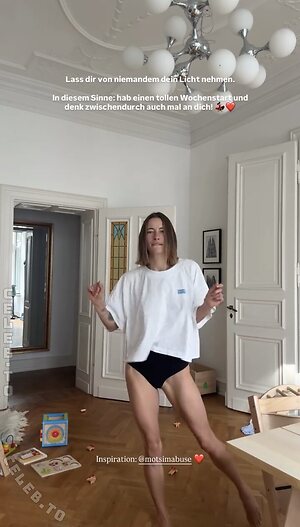 Jennifer Lange Nude Leaked Photo #21