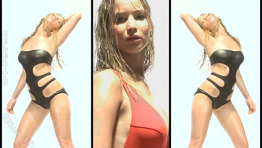 Jennifer Lawrence Nude Leaked Photo #37
