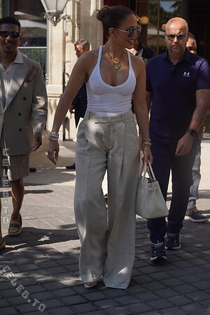 Jennifer Lopez Nude Leaked Photo #155