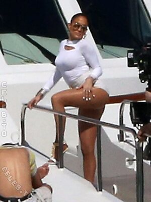 Jennifer Lopez Nude Leaked Photo #210