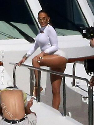 Jennifer Lopez Nude Leaked Photo #211