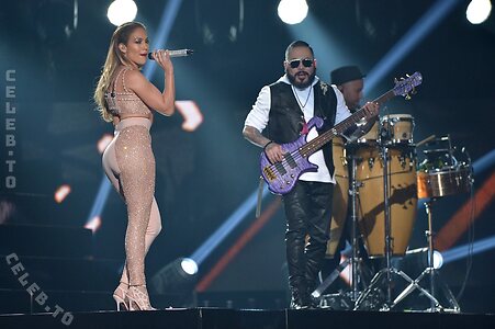 Jennifer Lopez Nude Leaked Photo #291
