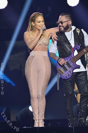 Jennifer Lopez Nude Leaked Photo #294