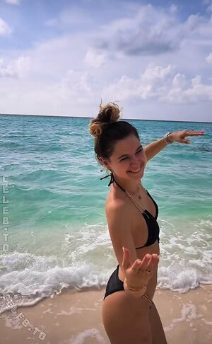 Jesina Amweg Nude Leaked Photo #25