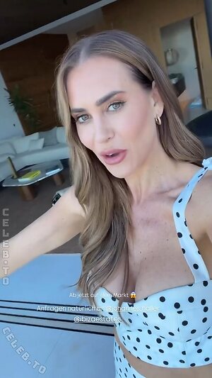 Jessica Paszka Nude Leaked Photo #363